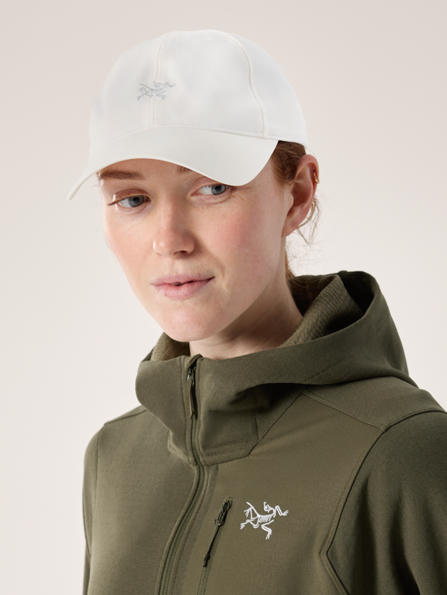 ArcTeryx Small Bird Cap S/M Artic Silk / Solitude 