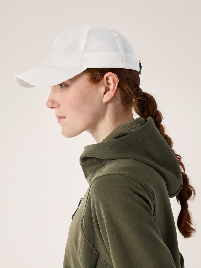 ArcTeryx Small Bird Cap S/M Artic Silk / Solitude 