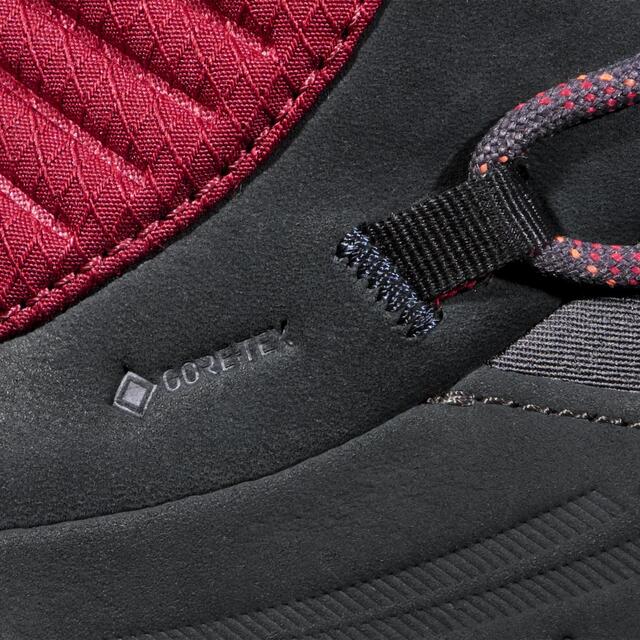 Mammut Nova IV Mid GTX Dame 40 2/3 Black / Blood Red 