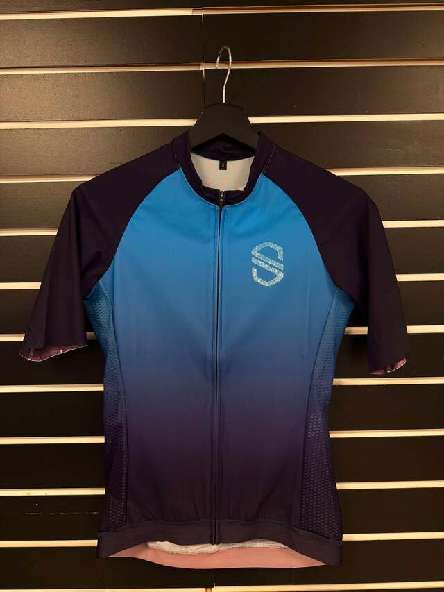 Sørensen Raceday SS23 Trøye Blue Fade 