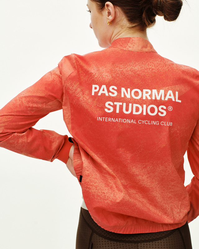 Pas Normal Studios Womens Mechanism M Stow Away Jacket - AOP Hibiscus Orange 