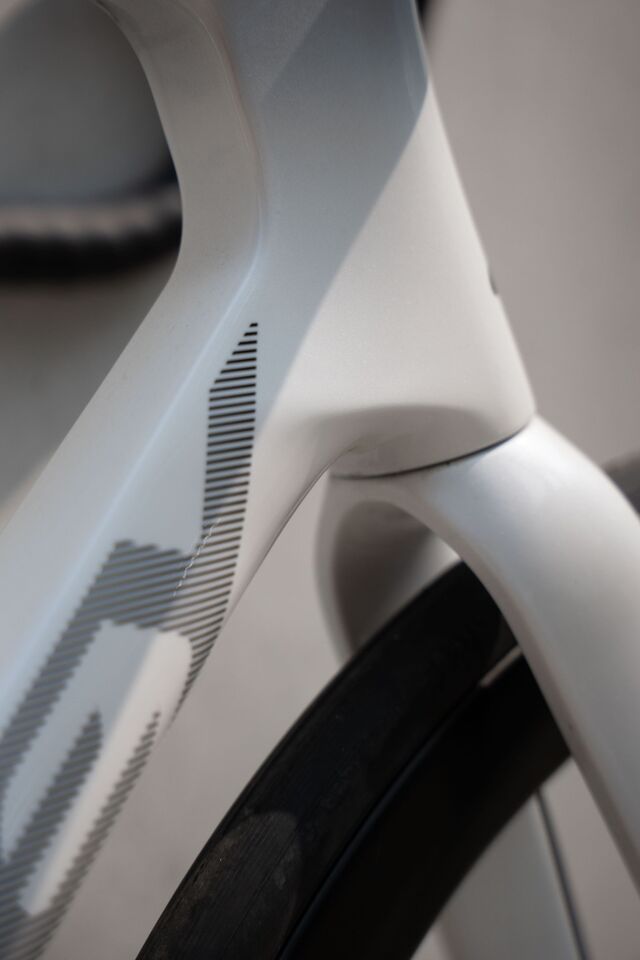 Ridley FALCN - 105 Di2 / Forza CR38 XS Pearl White/Silver 