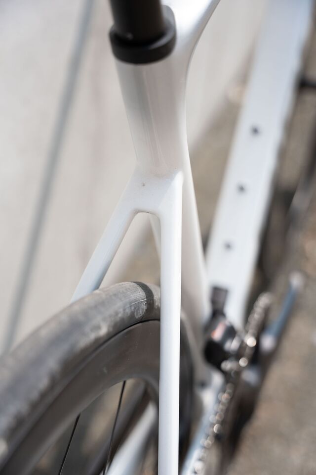 Ridley FALCN - 105 Di2 / Forza CR38 XS Pearl White/Silver 