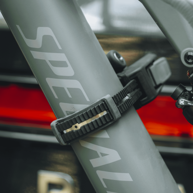 Thule EPOS 2-sykkels Plattform Hengerfestesykkelstativ Sammenleggbart 