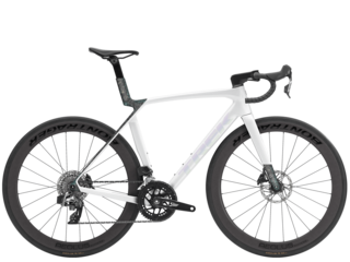 Trek Madone SL 6 AXS Gen 8 Dame Gloss Crystal White/Matte Deep Smoke