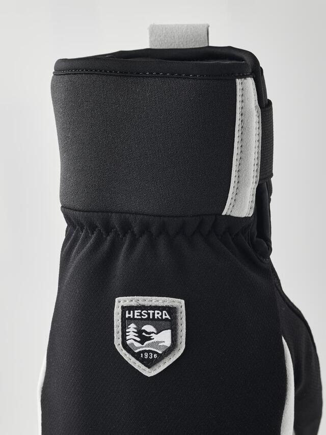 Hestra Wool Terry Windbreaker Mitt 8 Black 