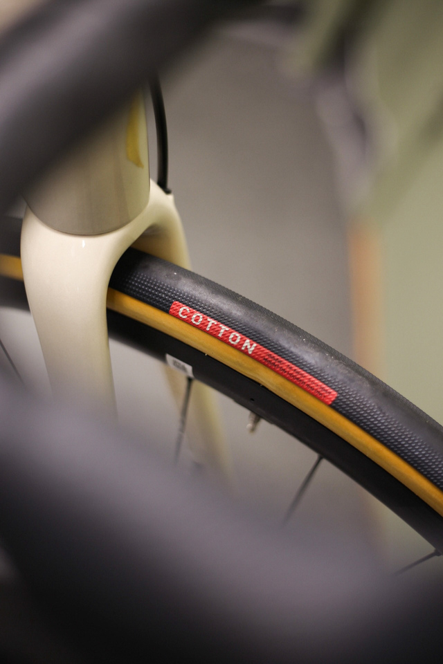 S-Works Aethos - Force AXS m/ Wattmåler Gloss Sand/Brushed Gold Foil - Demo 52cm 