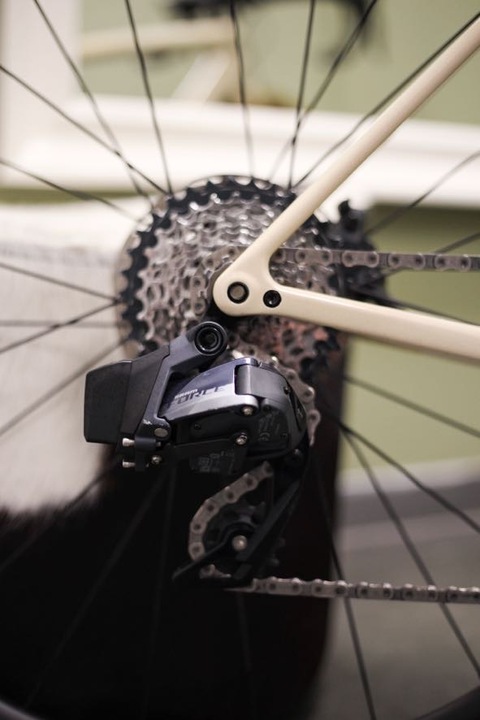 S-Works Aethos - Force AXS m/ Wattmåler Gloss Sand/Brushed Gold Foil - Demo 52cm 